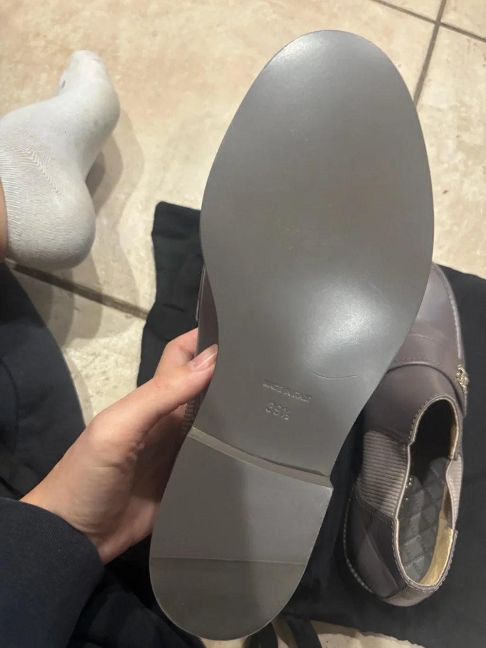 CHANEL Women's Leather Loafers with Gold Logo - Picture 7 of 15